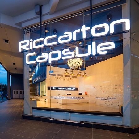 Riccarton Capsule Hotel Kuala Lumpur Ngoại thất bức ảnh
