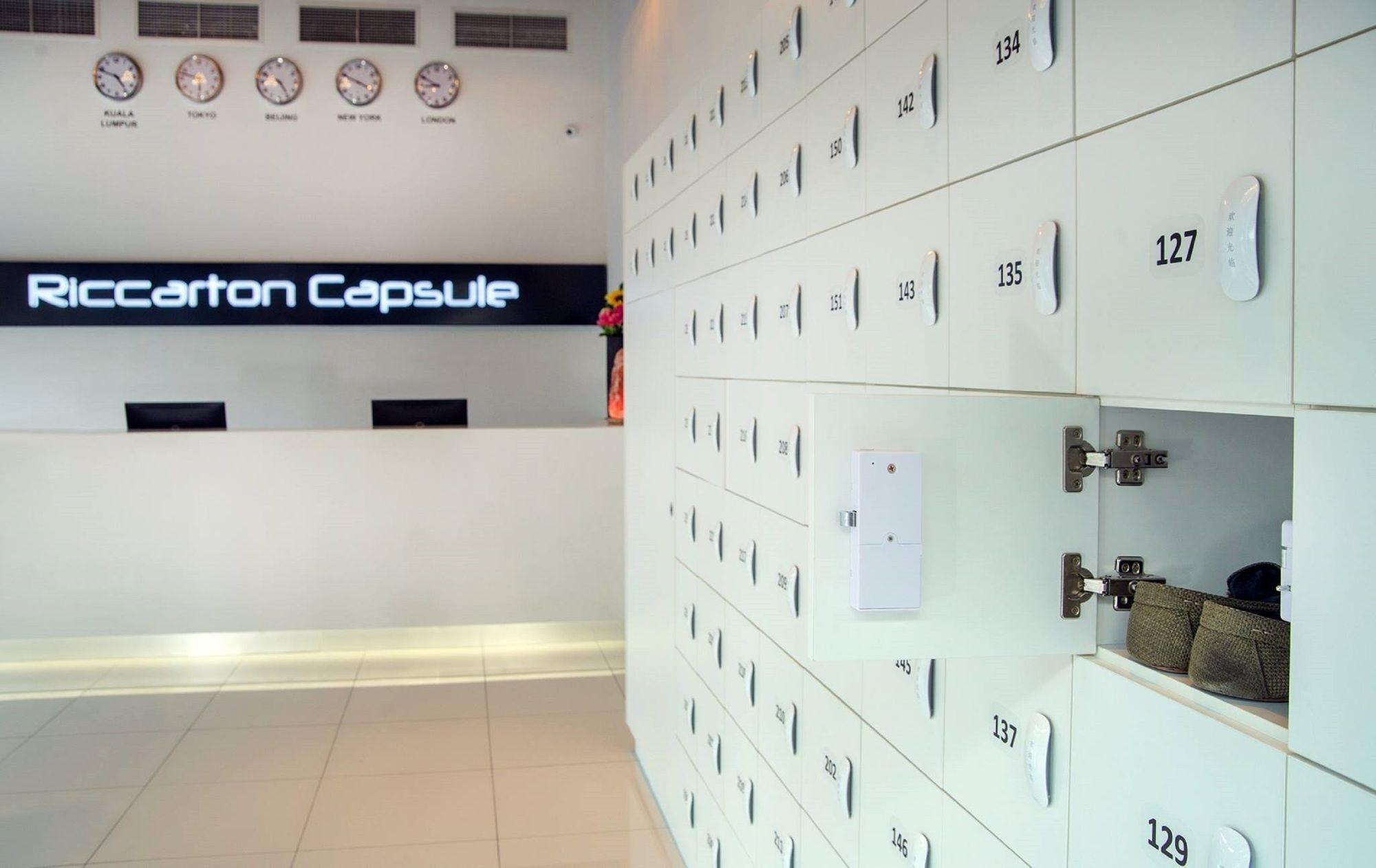 Riccarton Capsule Hotel Kuala Lumpur Ngoại thất bức ảnh