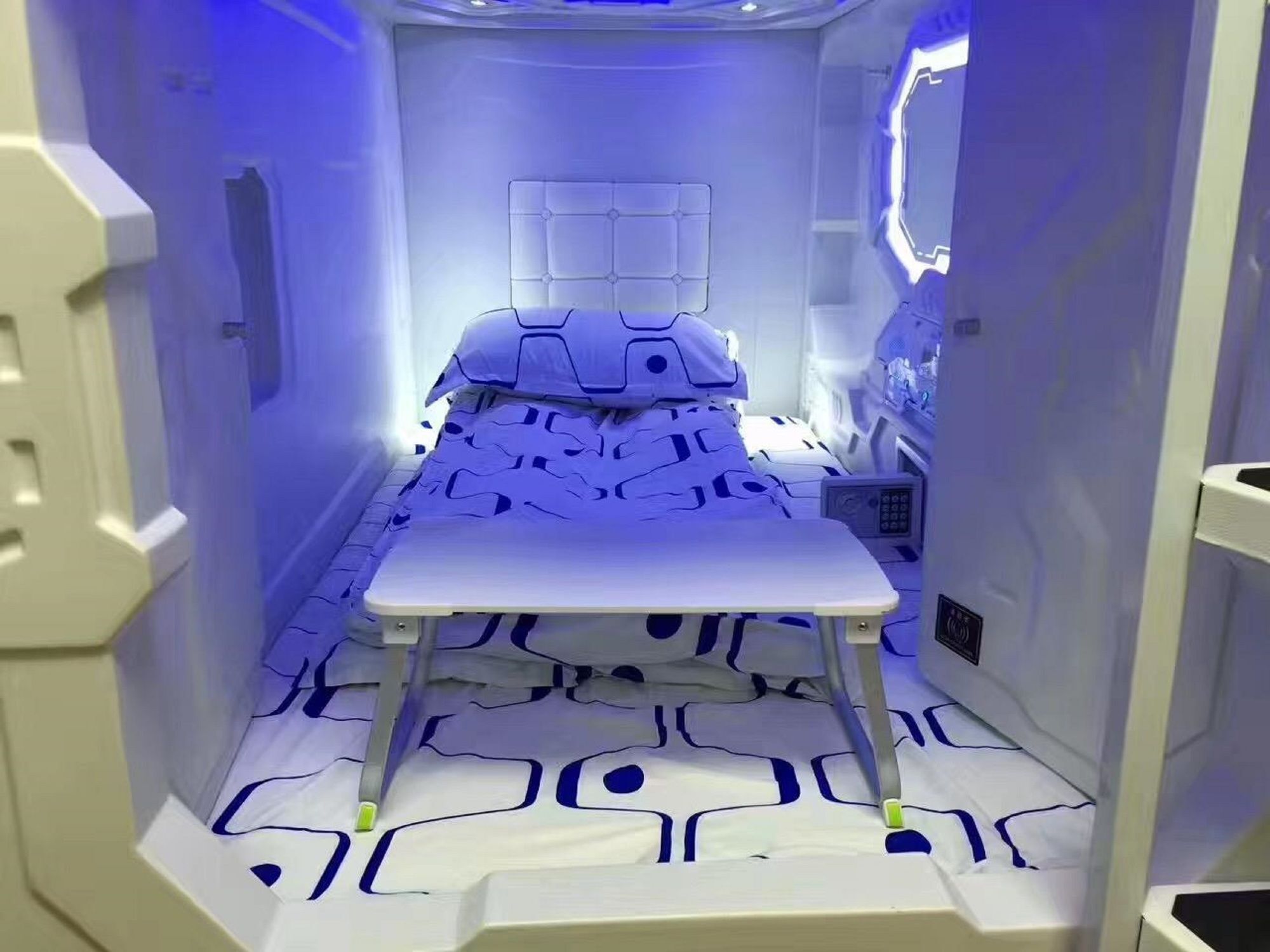 Riccarton Capsule Hotel Kuala Lumpur Ngoại thất bức ảnh
